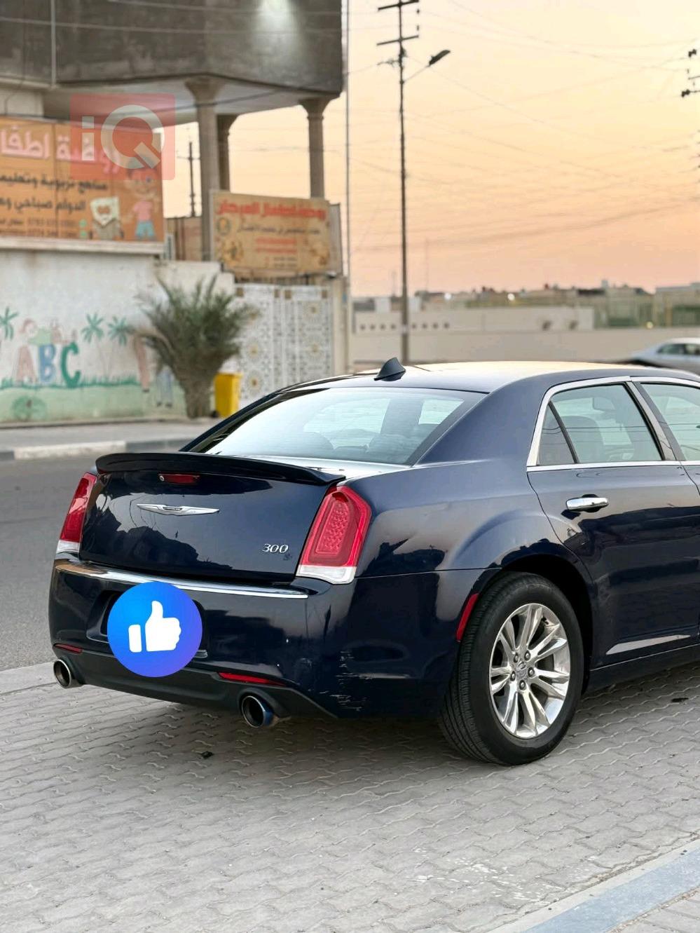 كرايسلر 300